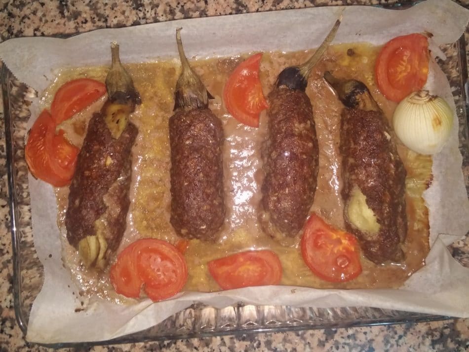 köz patlıcanlı köfte sarma