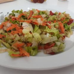 5 dakikada Marul Salatası Tarifi